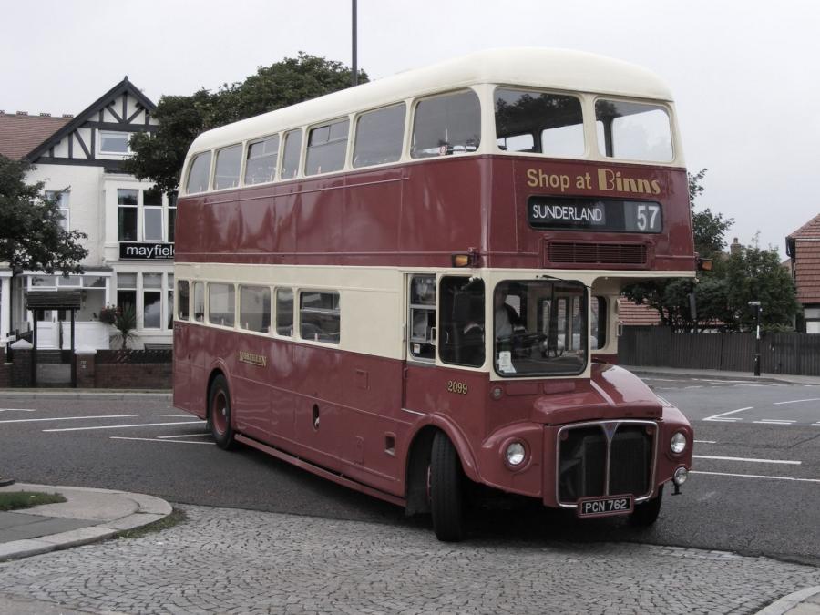  AEC Routemaster Park Royal (H39/30F) 1964 года  (фото 2 из 2)